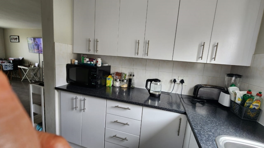 To Let 3 Bedroom Property for Rent in Parow North Western Cape